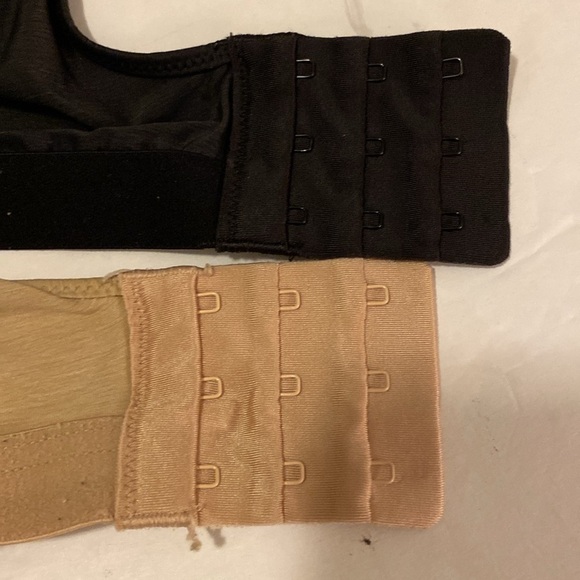 Hanes size 2 XL wireless bras with convertible adjustable straps - Picture 6 of 8